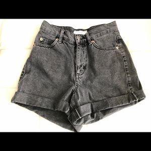 Top shop washed black mom shorts Size 25